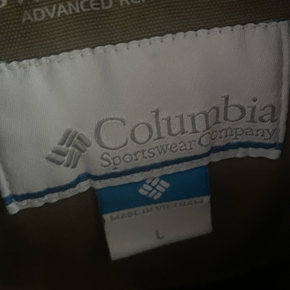 Used Columbia jacket - Picture 2 of 3